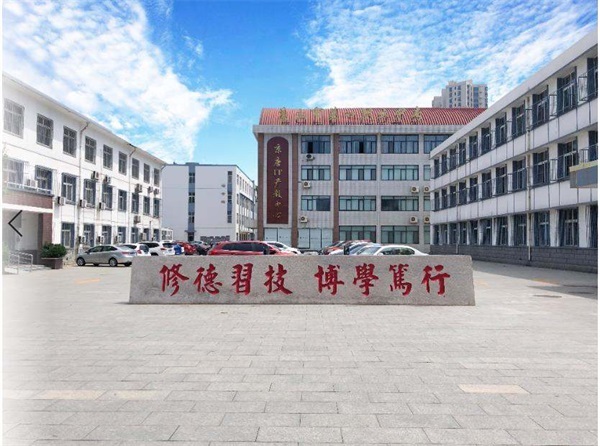 哪個(gè)學(xué)?？梢詫W(xué)習(xí)老年服務(wù)與管理專業(yè)？   