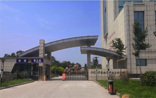  石家莊中英航空學(xué)校學(xué)費(fèi)貴嗎？   